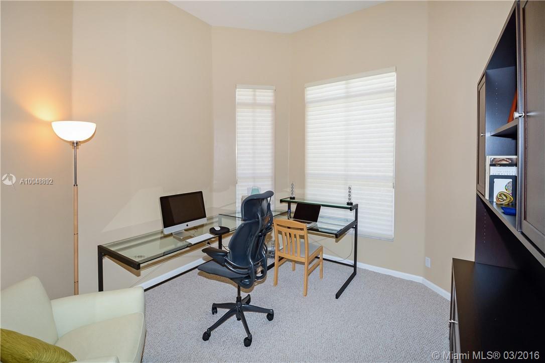 EDGEWATER - Residential