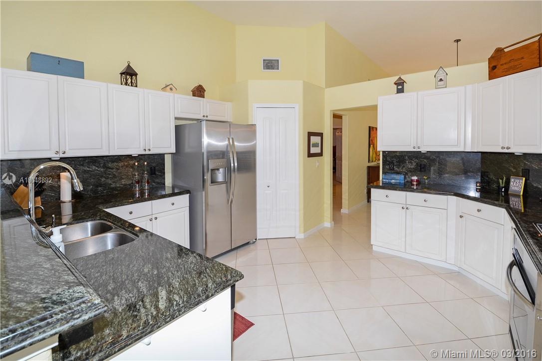 EDGEWATER - Residential