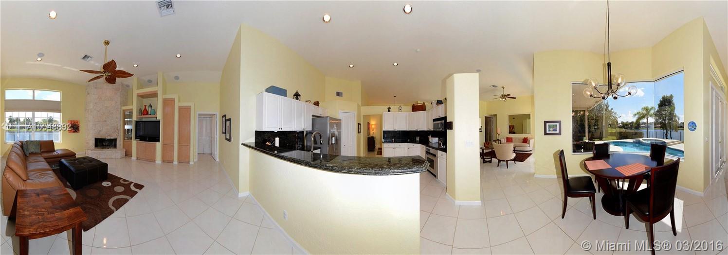 EDGEWATER - Residential