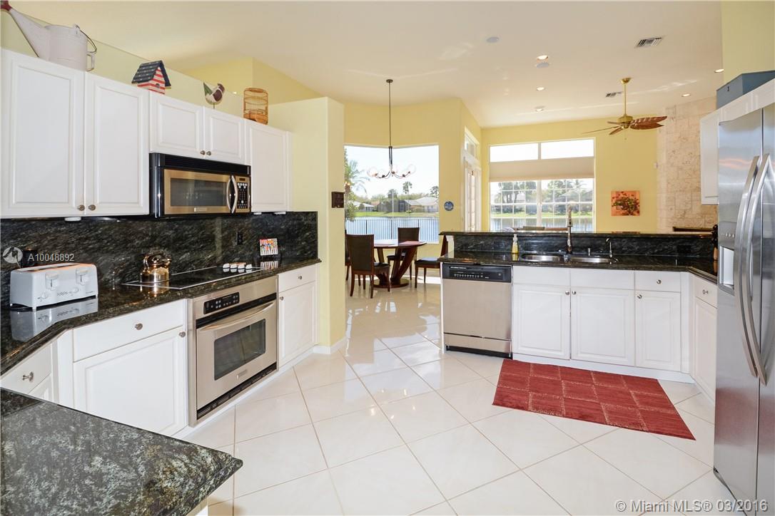 EDGEWATER - Residential