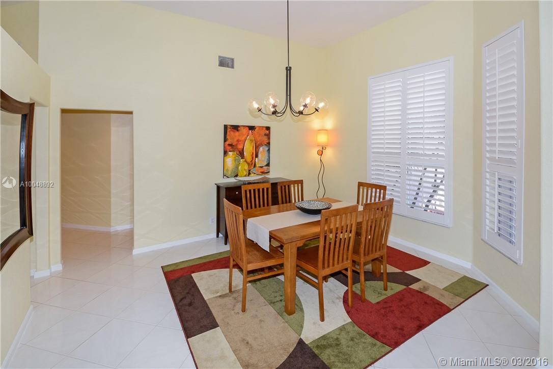 EDGEWATER - Residential