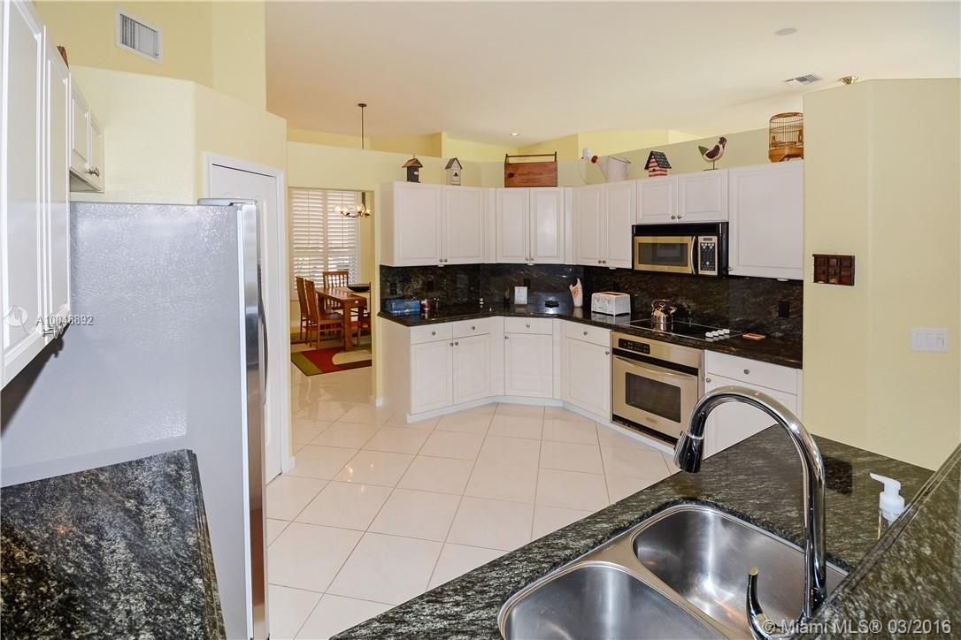 EDGEWATER - Residential