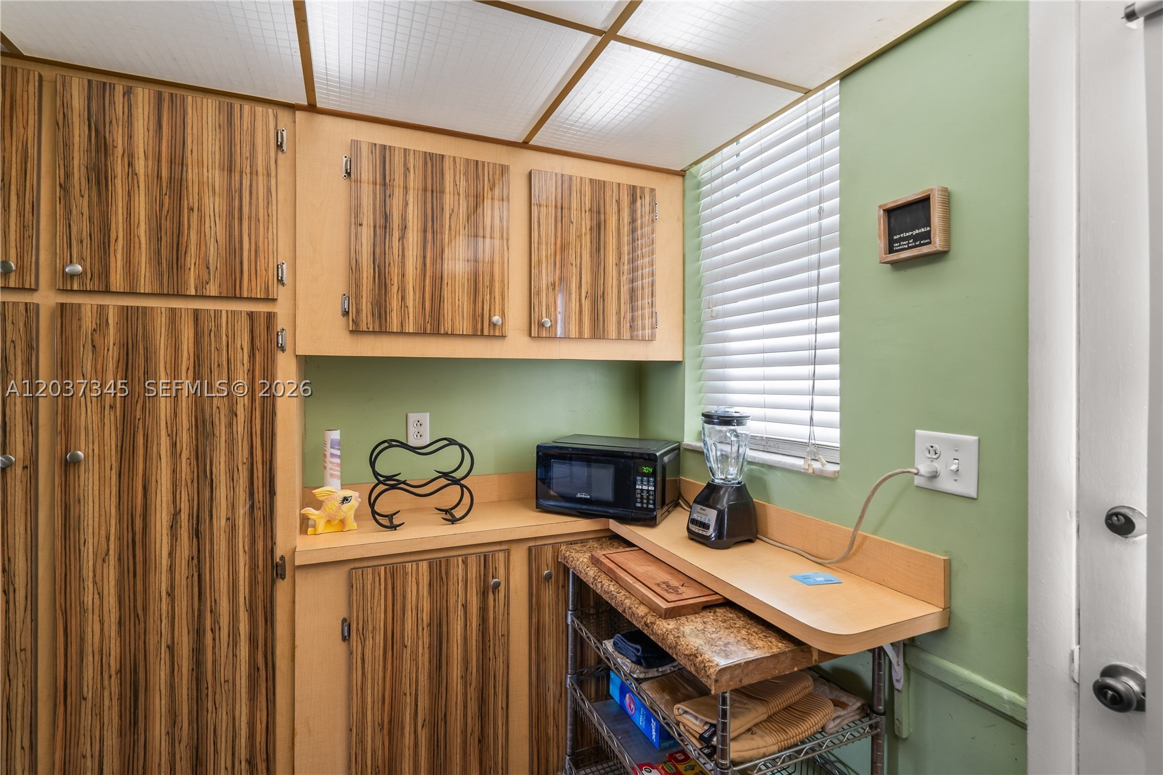 POINT EAST SEC II CONDO - Residential Lease