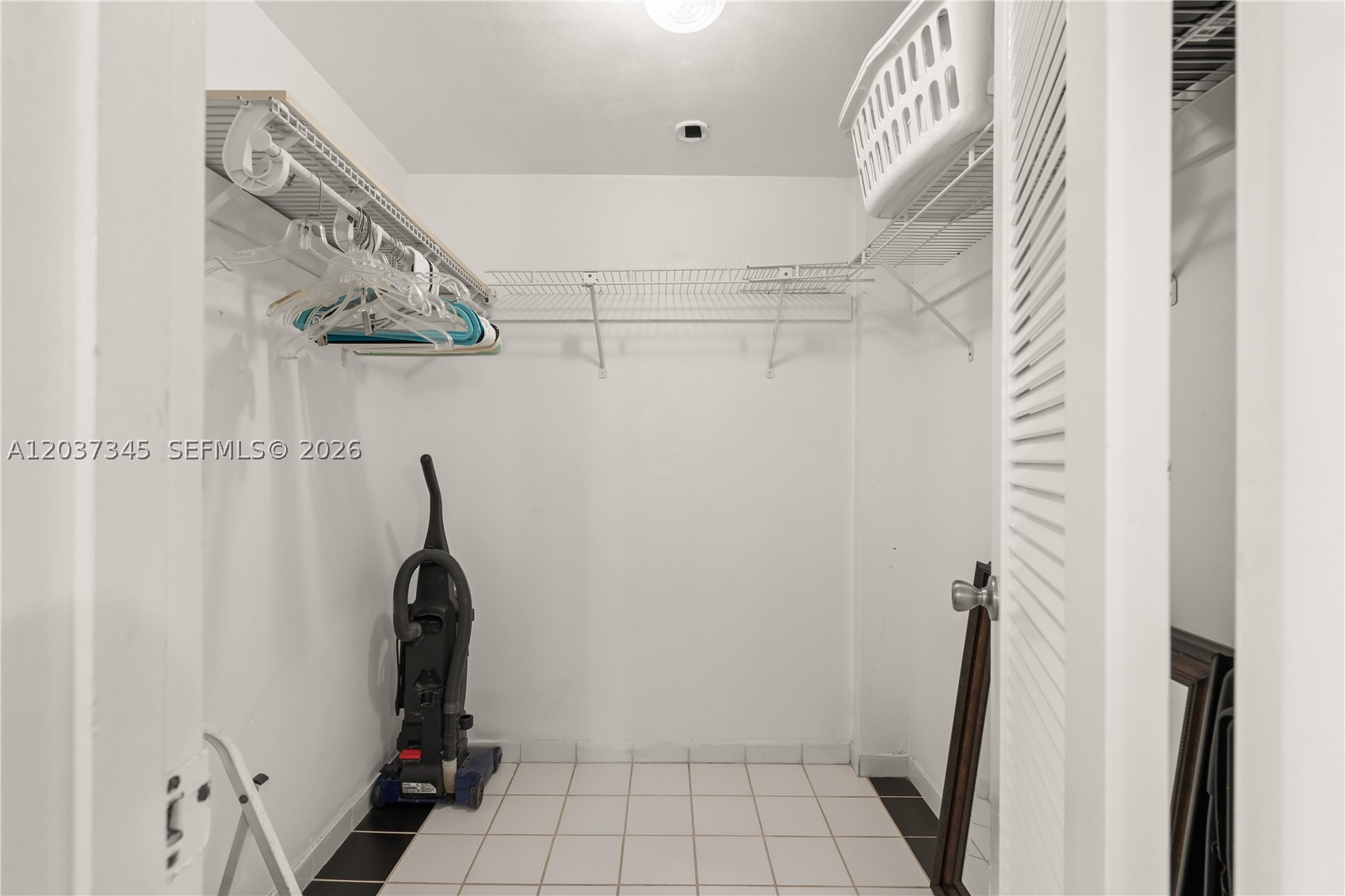 POINT EAST SEC II CONDO - Residential Lease
