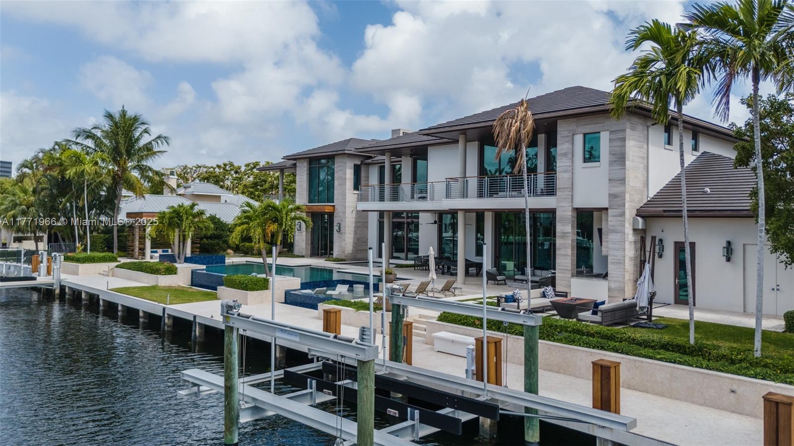 BAY COLONY SECTION OF THE - Residential