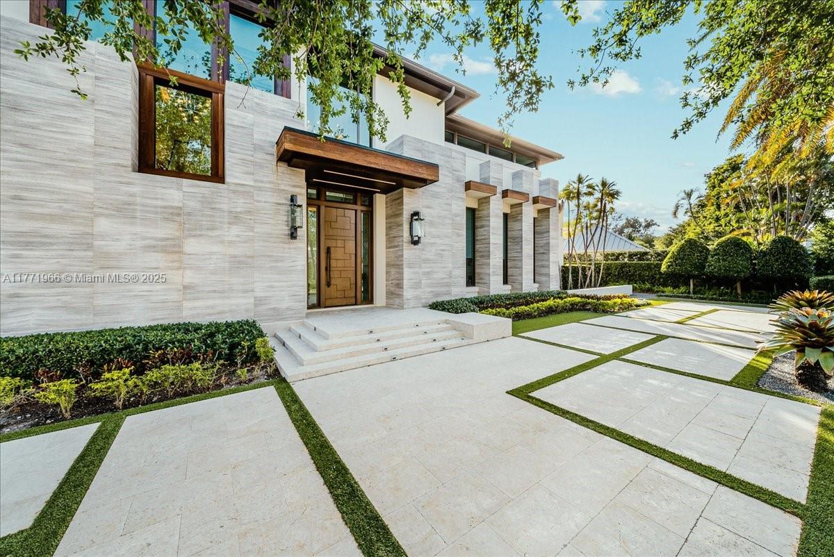 BAY COLONY SECTION OF THE - Residential