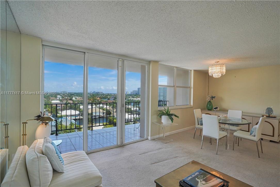CARLYLE CONDOMINIUM - Residential