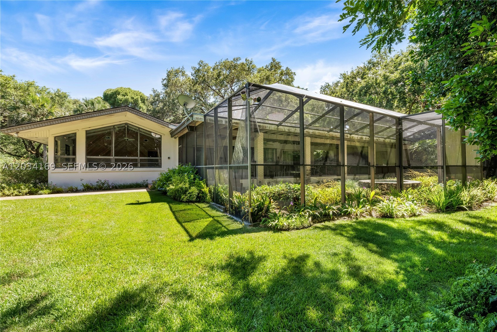 SNAPPER CREEK LAKES SUB - Residential