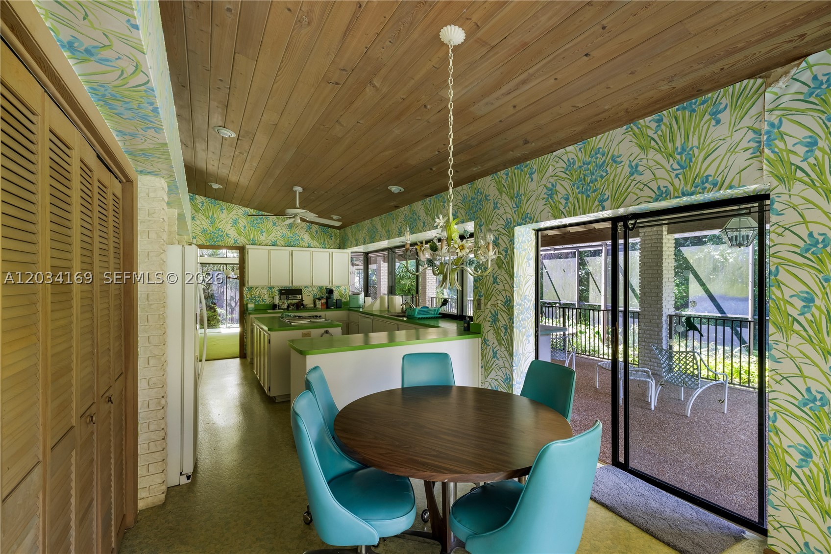 SNAPPER CREEK LAKES SUB - Residential