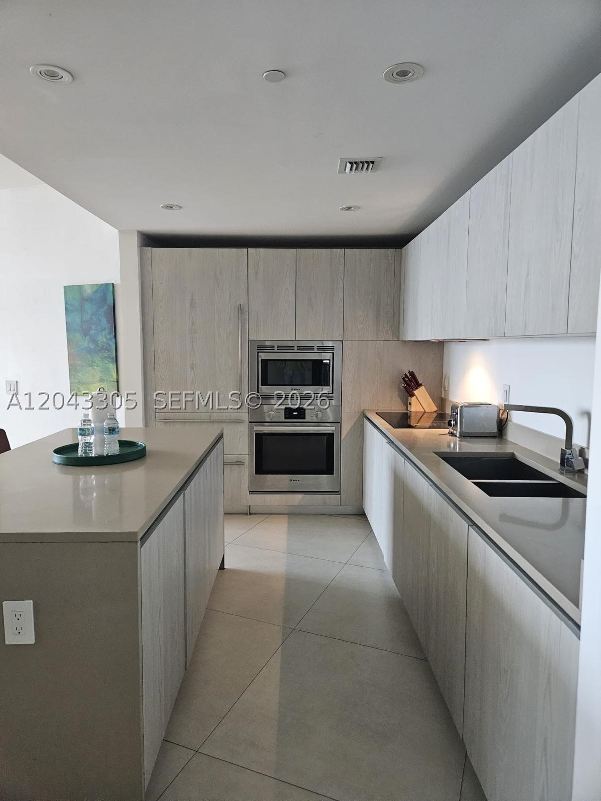 4111 SOUTH OCEAN DRIVE CO - Residential