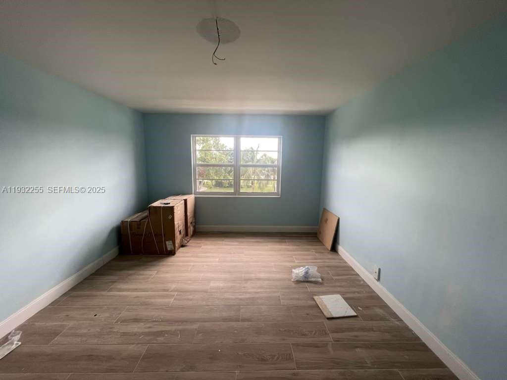 COUNTRY CLUB TOWERS CONDO - Residential