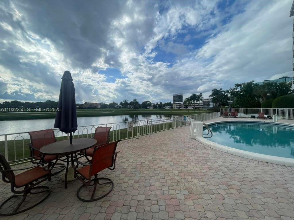 COUNTRY CLUB TOWERS CONDO - Residential