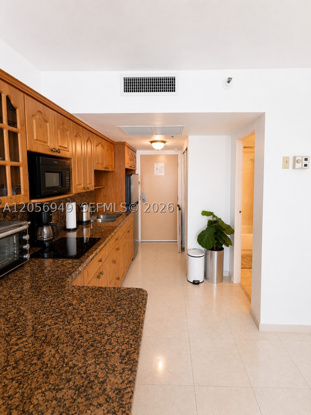 THE AVENTURA BEACH CLUB C - Residential