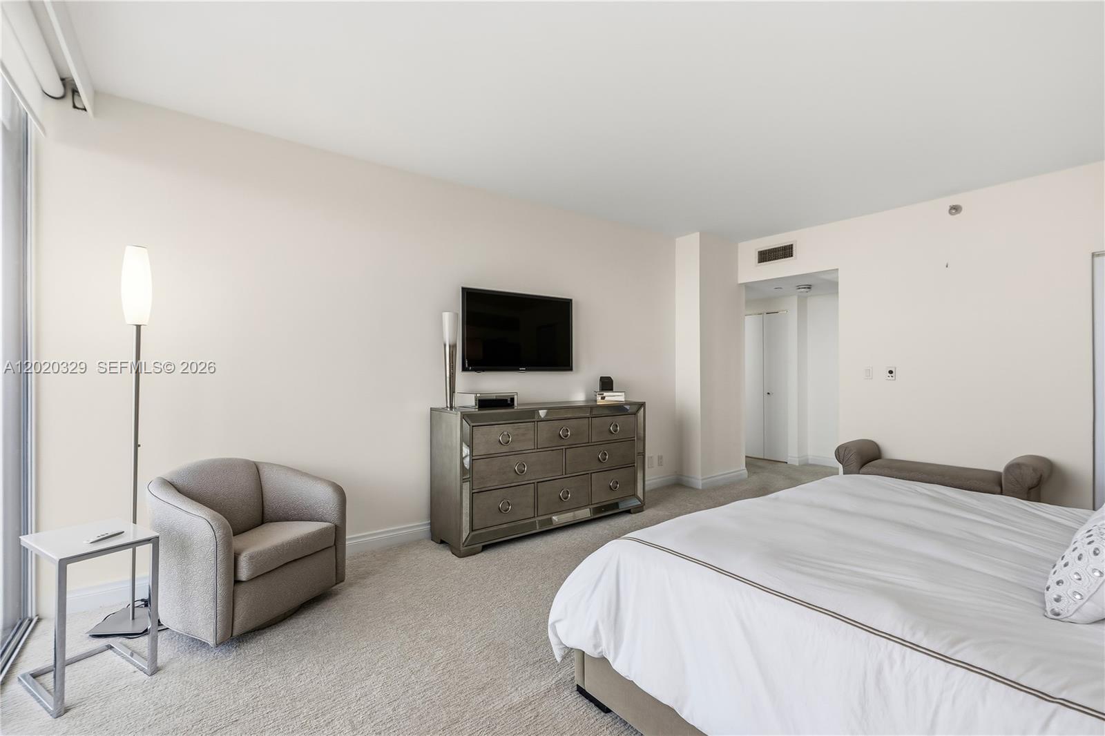 HAMPTONS WEST - Residential