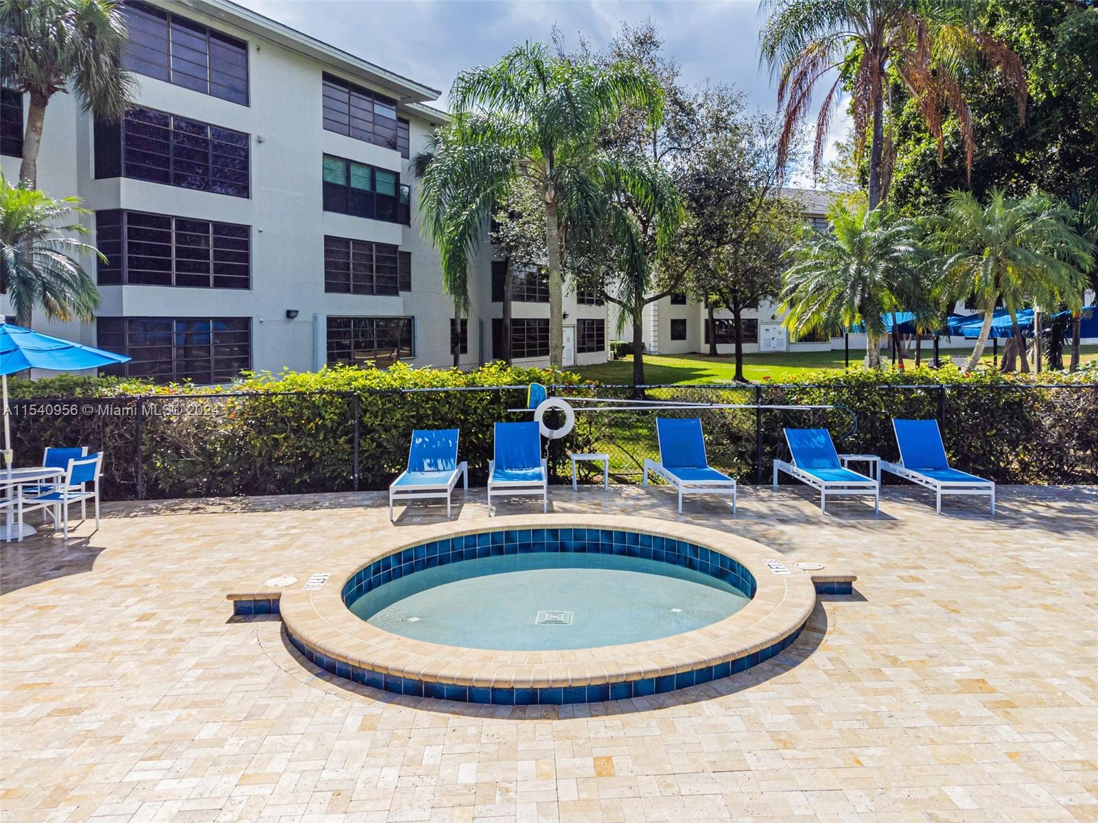 CONDO 19 OF WHITEHALL CON - Residential Lease