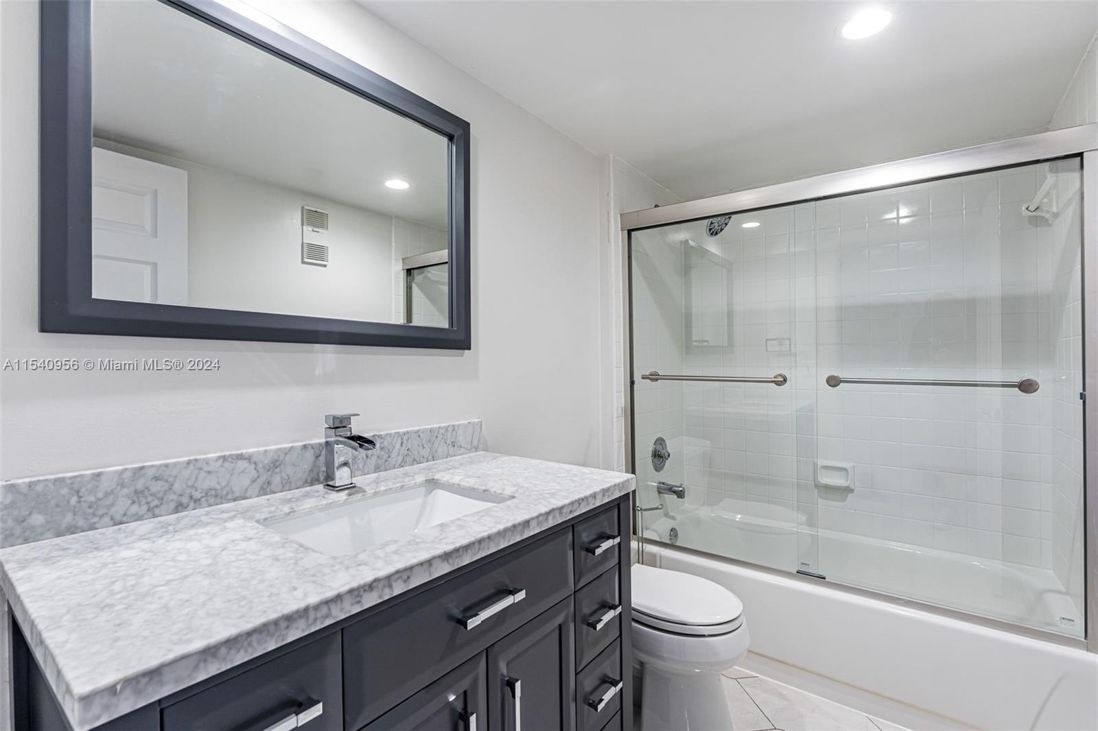 CONDO 19 OF WHITEHALL CON - Residential Lease
