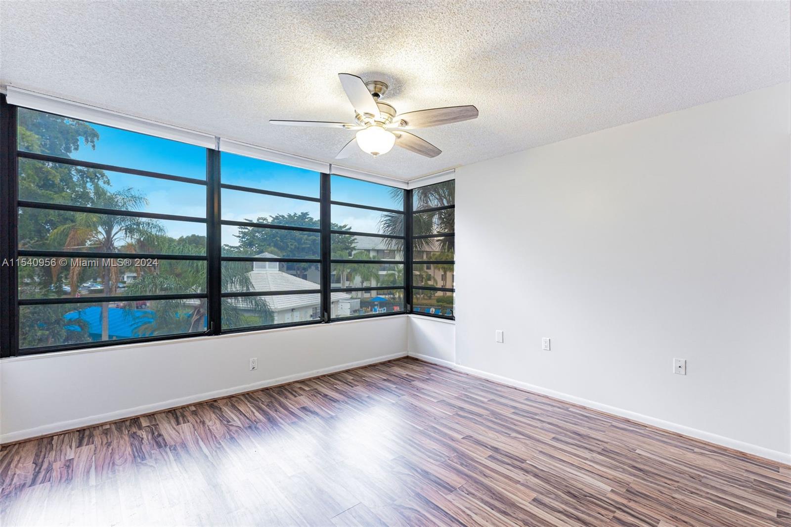 CONDO 19 OF WHITEHALL CON - Residential Lease