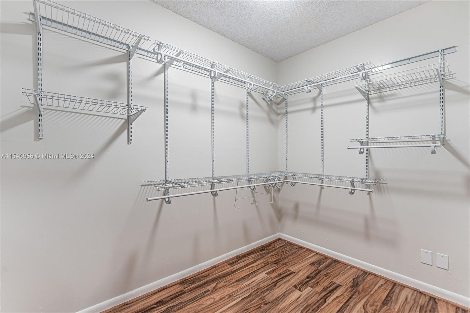 CONDO 19 OF WHITEHALL CON - Residential Lease