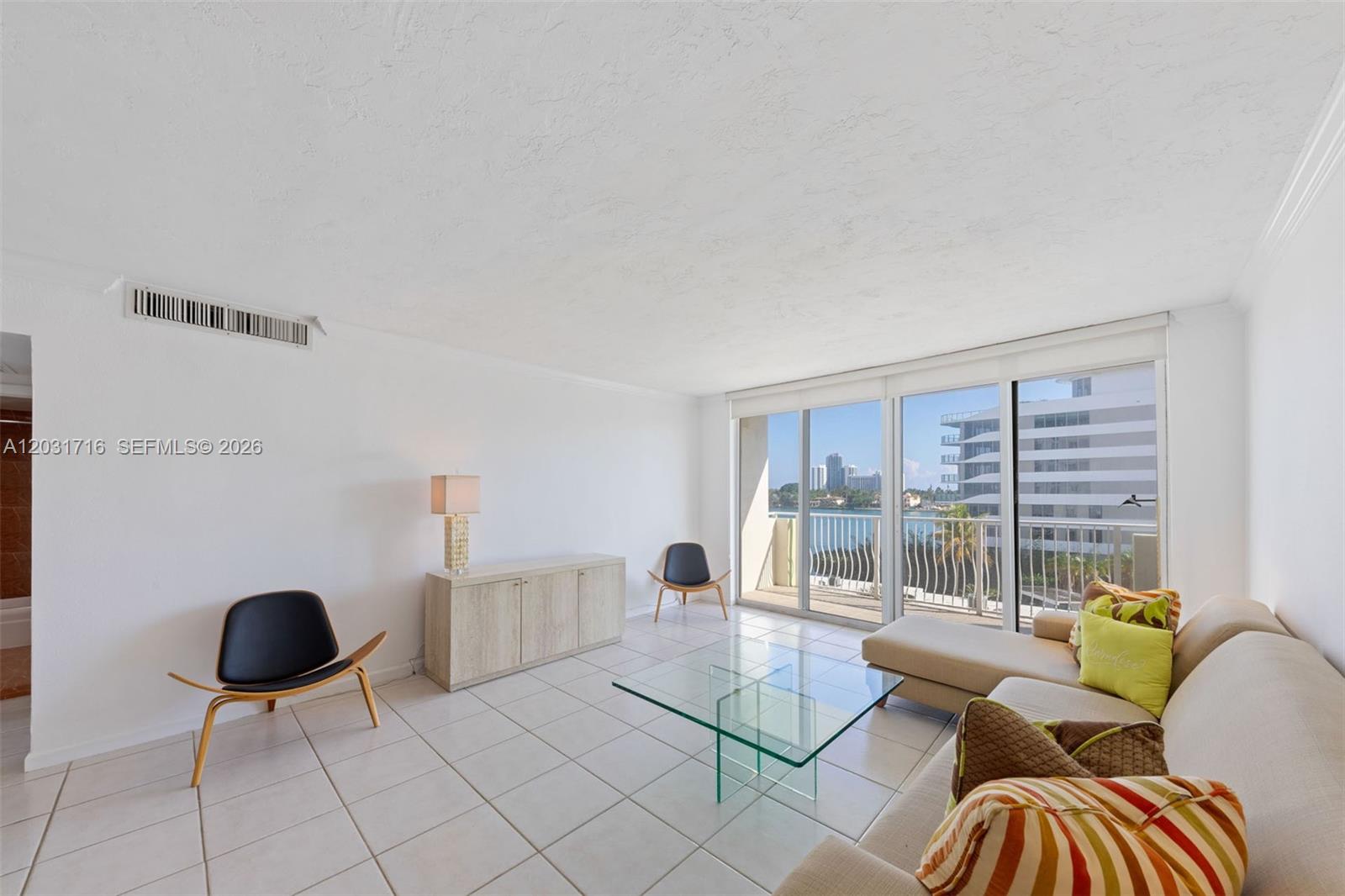 ISLAND POINTE CONDO - Residential
