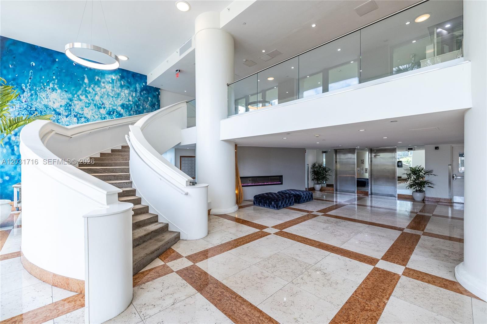 ISLAND POINTE CONDO - Residential