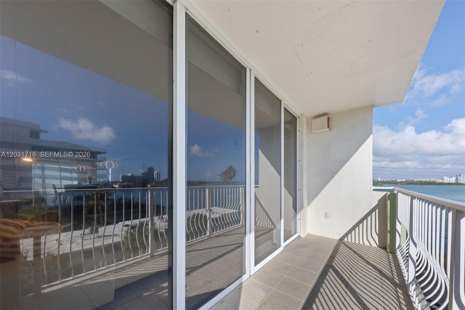 ISLAND POINTE CONDO - Residential