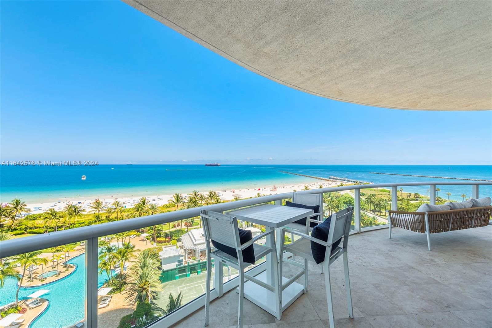 CONTINUUM ON SOUTH BEACH - Residential
