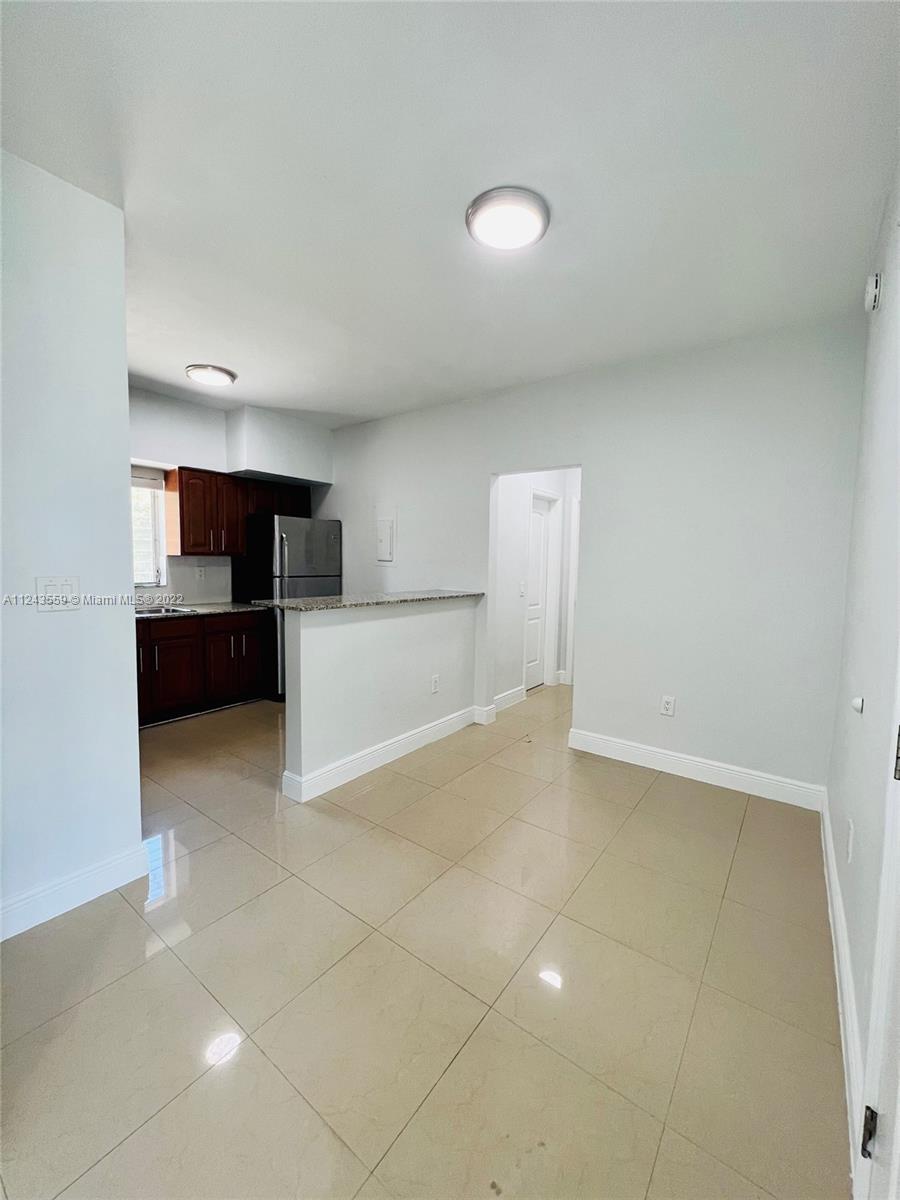 HARBOR ISLAND - Residential Lease