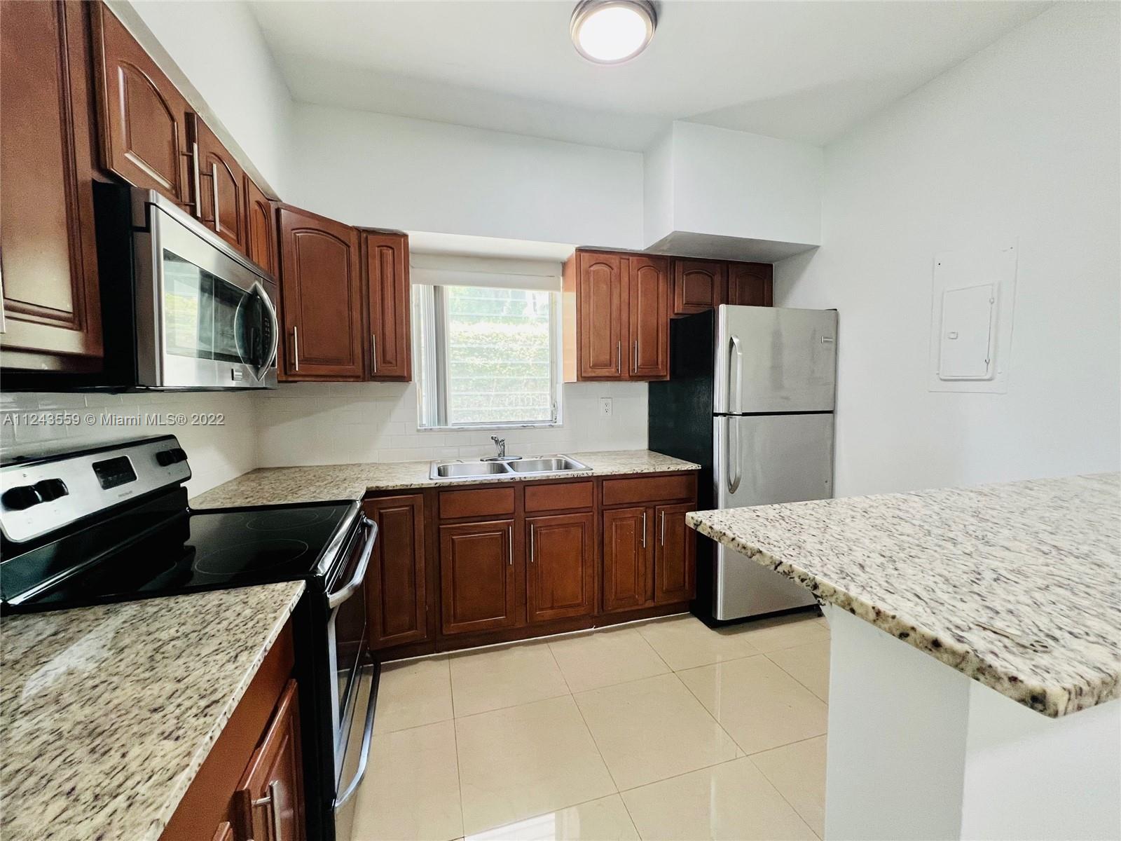 HARBOR ISLAND - Residential Lease