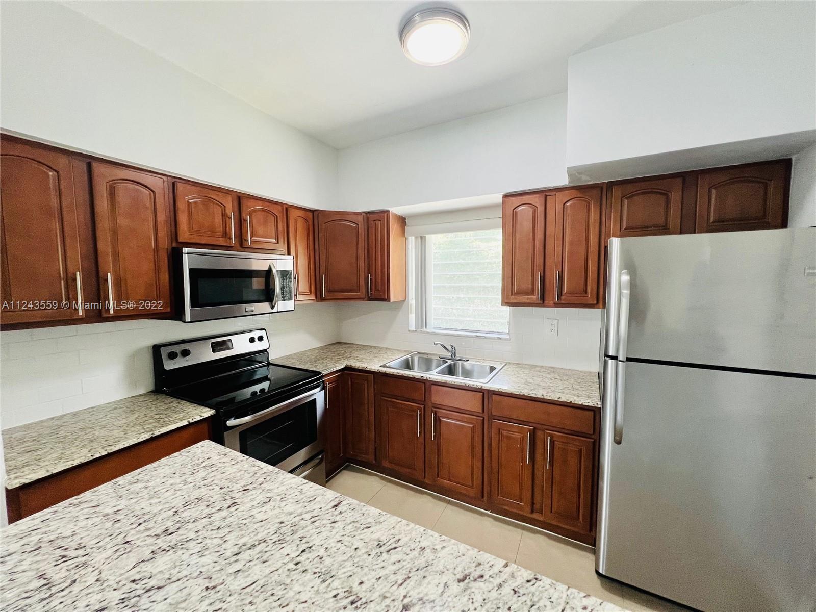 HARBOR ISLAND - Residential Lease