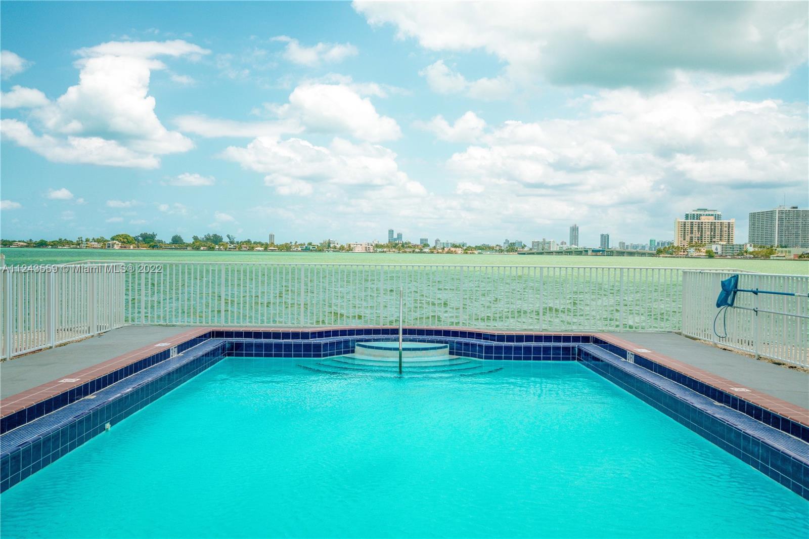 HARBOR ISLAND - Residential Lease
