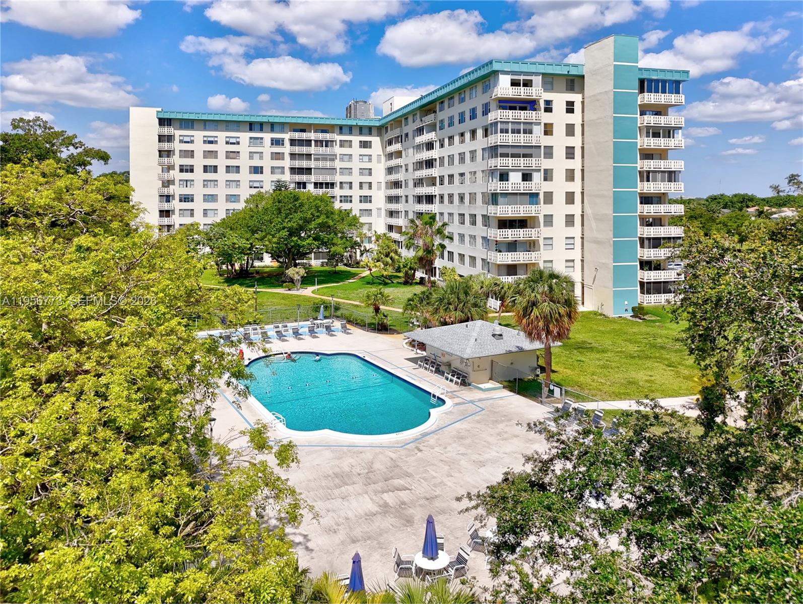 HILLCREST EAST NO 23 COND - Residential