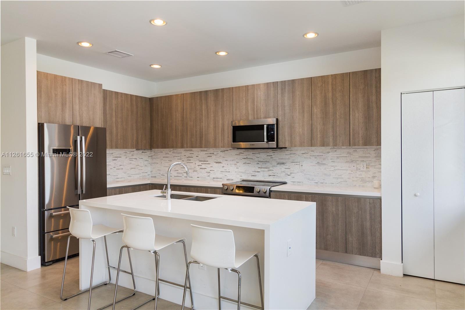 Doral Palms - Residential Lease