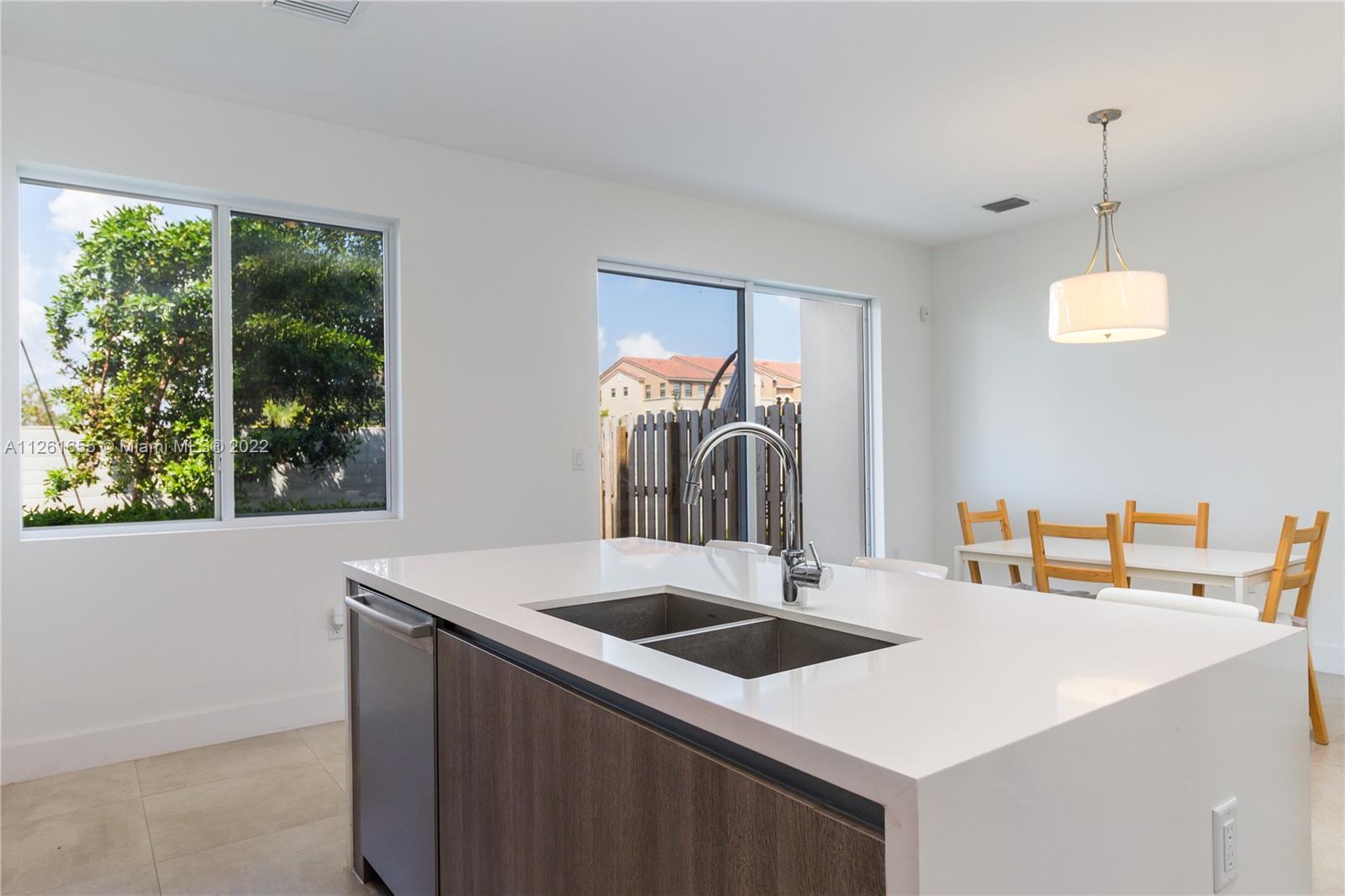 Doral Palms - Residential Lease