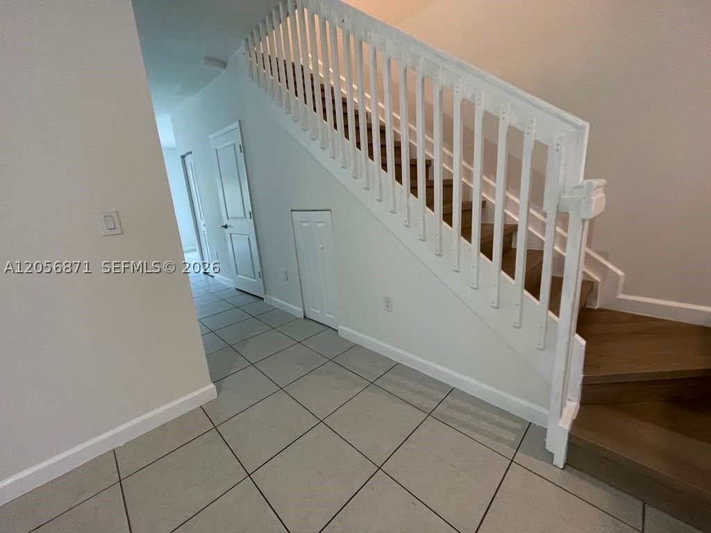 CORSICA SILVER PALM - Residential Lease