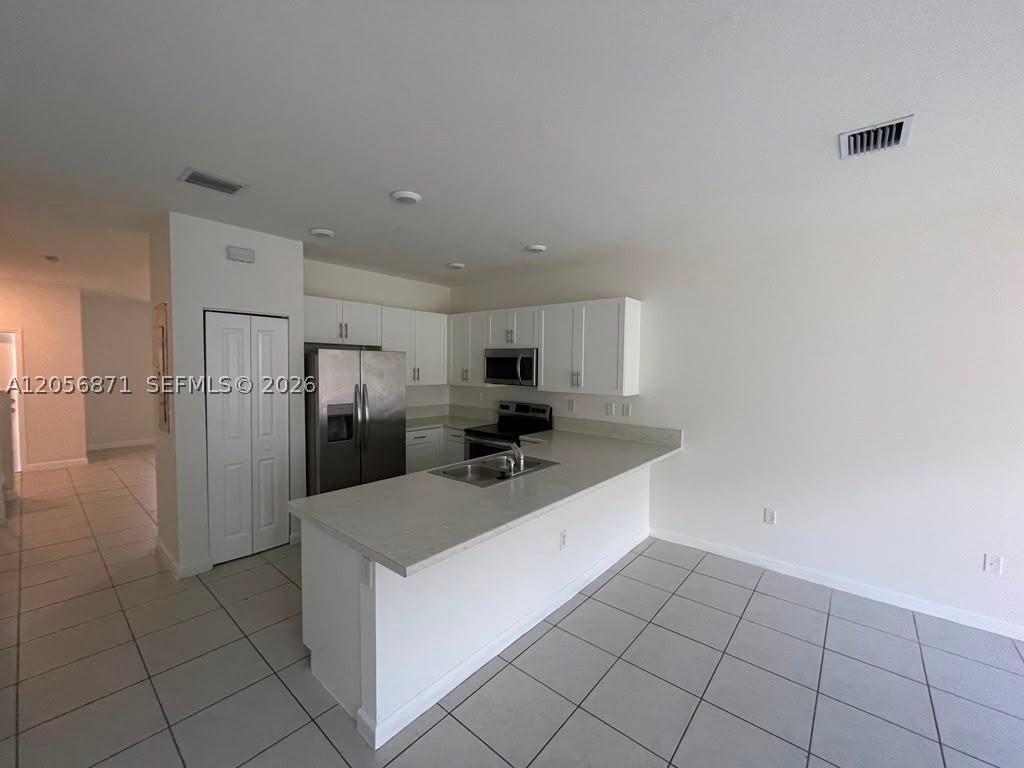 CORSICA SILVER PALM - Residential Lease