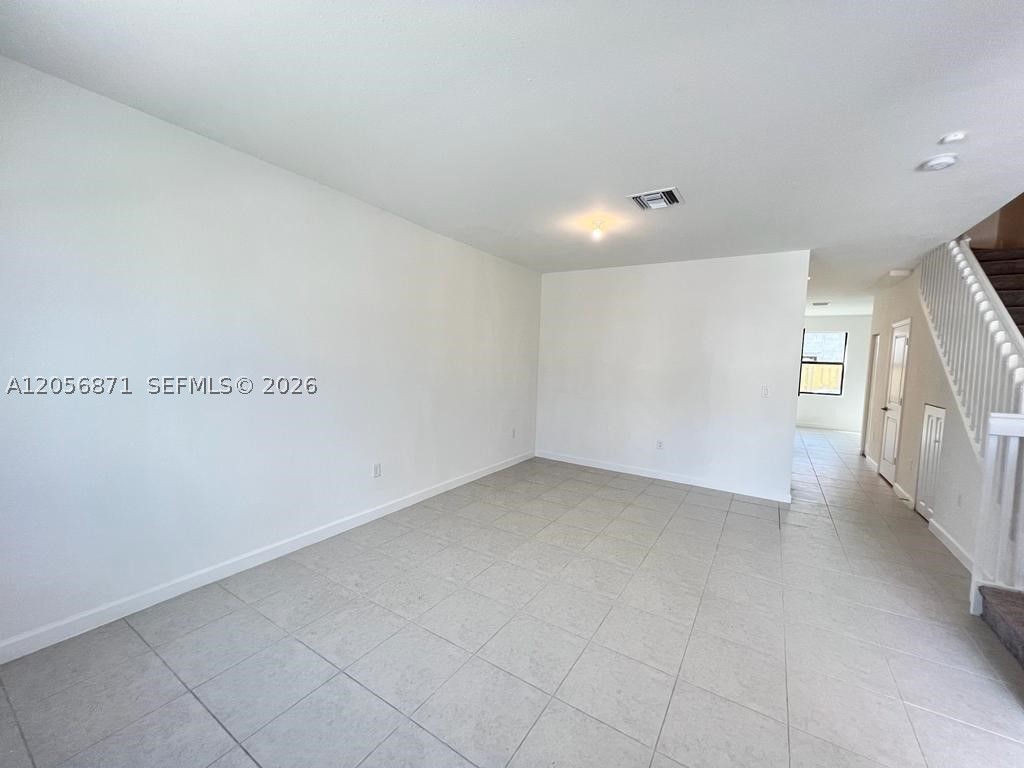 CORSICA SILVER PALM - Residential Lease