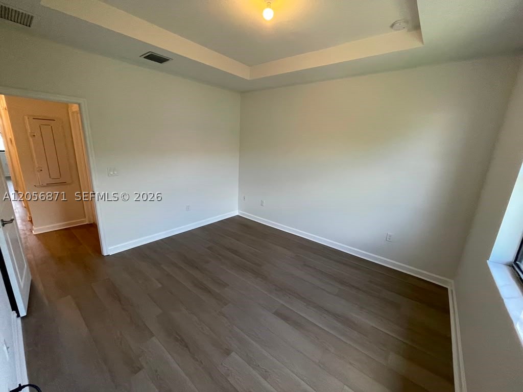 CORSICA SILVER PALM - Residential Lease