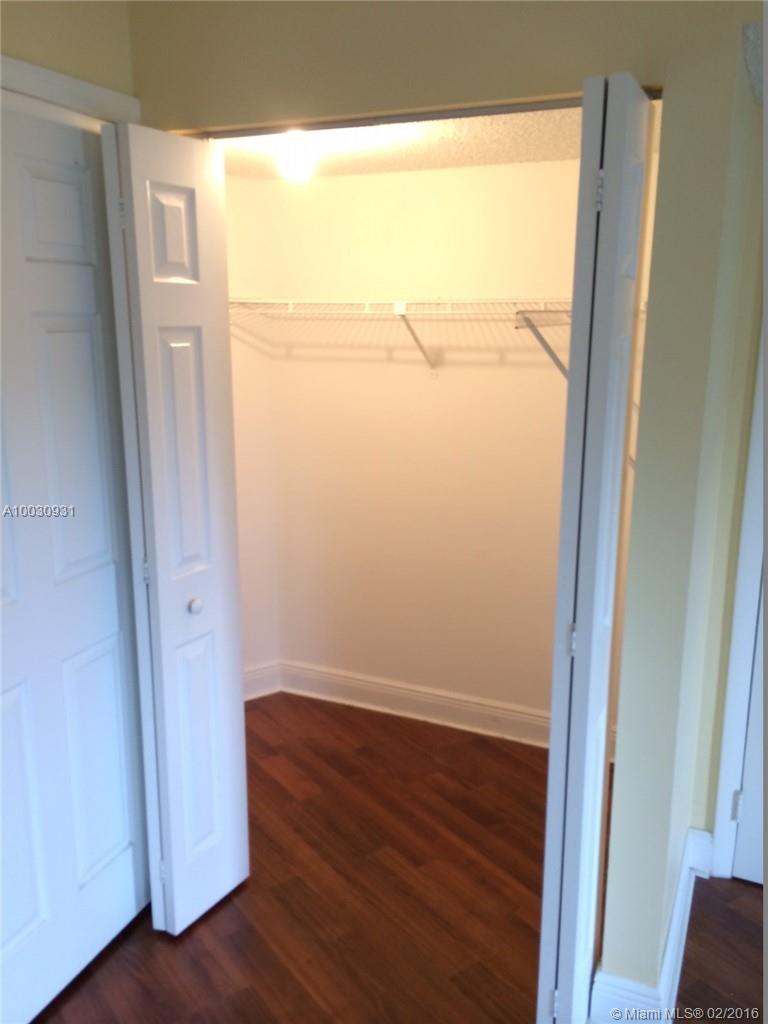 SUMMERBREEZE CONDO - Residential Lease