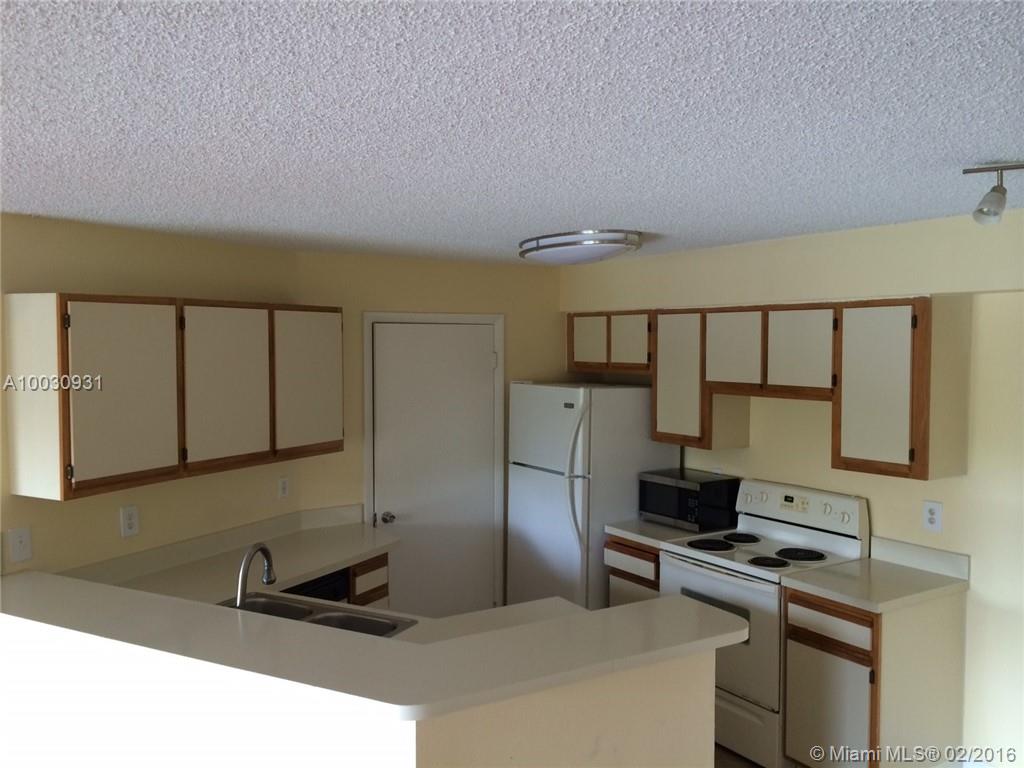 SUMMERBREEZE CONDO - Residential Lease
