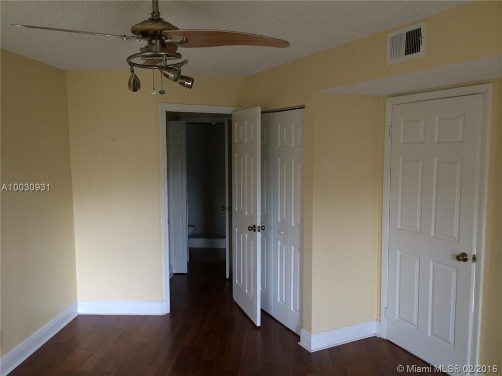 SUMMERBREEZE CONDO - Residential Lease