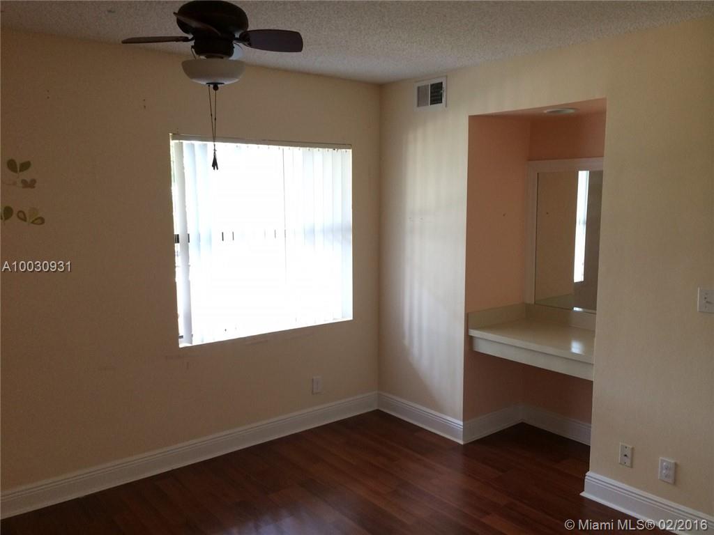 SUMMERBREEZE CONDO - Residential Lease