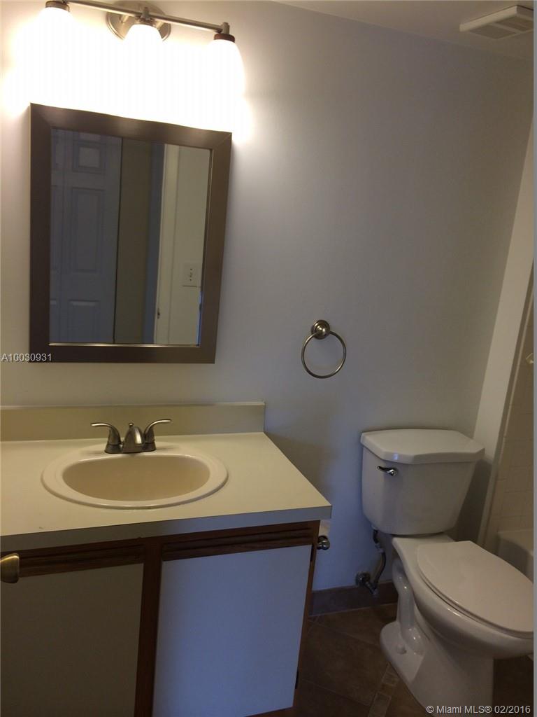 SUMMERBREEZE CONDO - Residential Lease