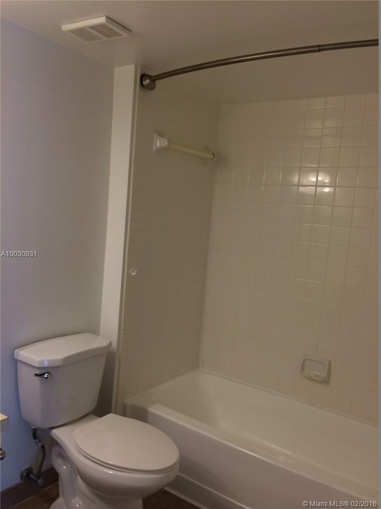 SUMMERBREEZE CONDO - Residential Lease