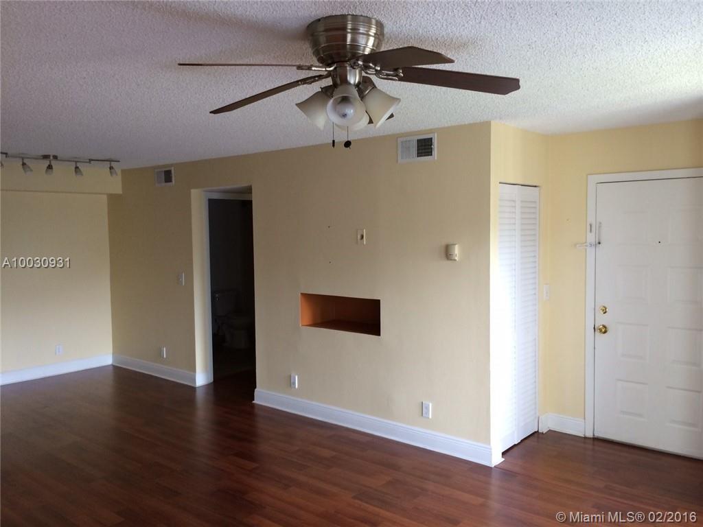 SUMMERBREEZE CONDO - Residential Lease
