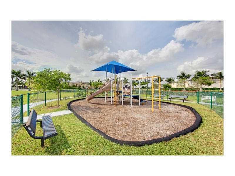 ATLANTIS AT OASIS - Residential