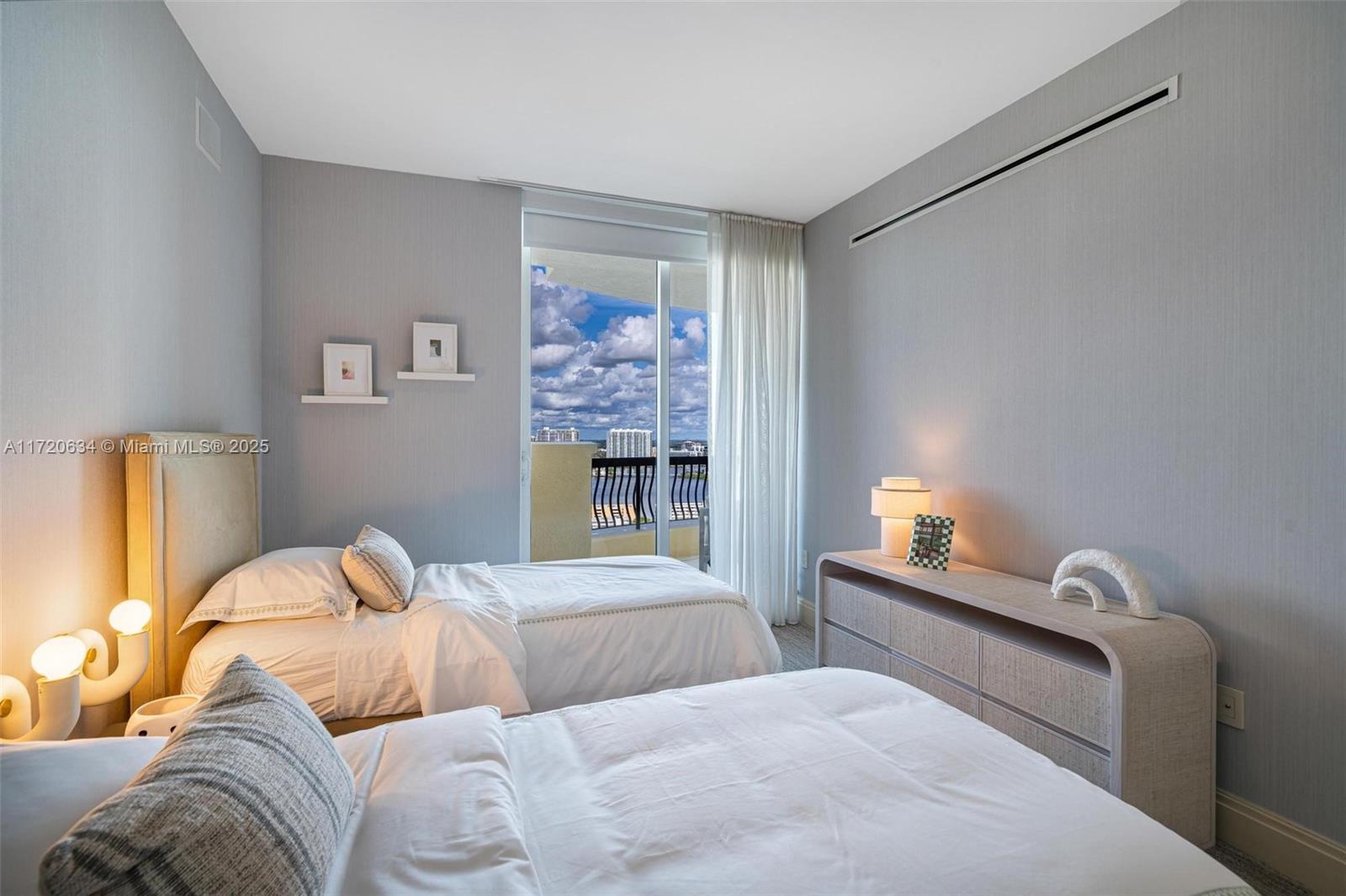 ACQUALINA OCEAN RESIDENCE - Residential