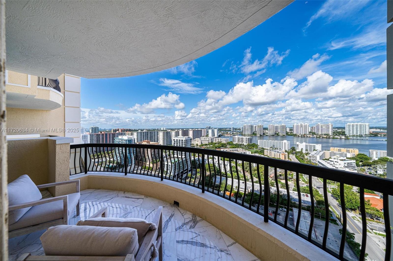 ACQUALINA OCEAN RESIDENCE - Residential