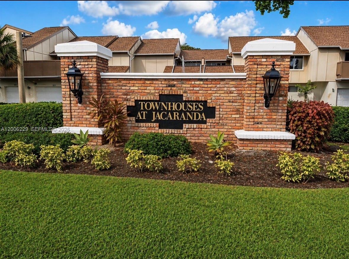 TOWNHOUSES AT JACARANDA C - Residential