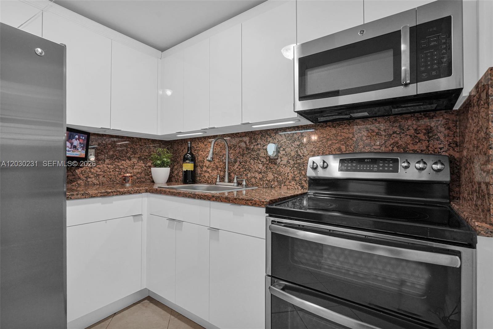 LOS SUENOS CONDO - Residential