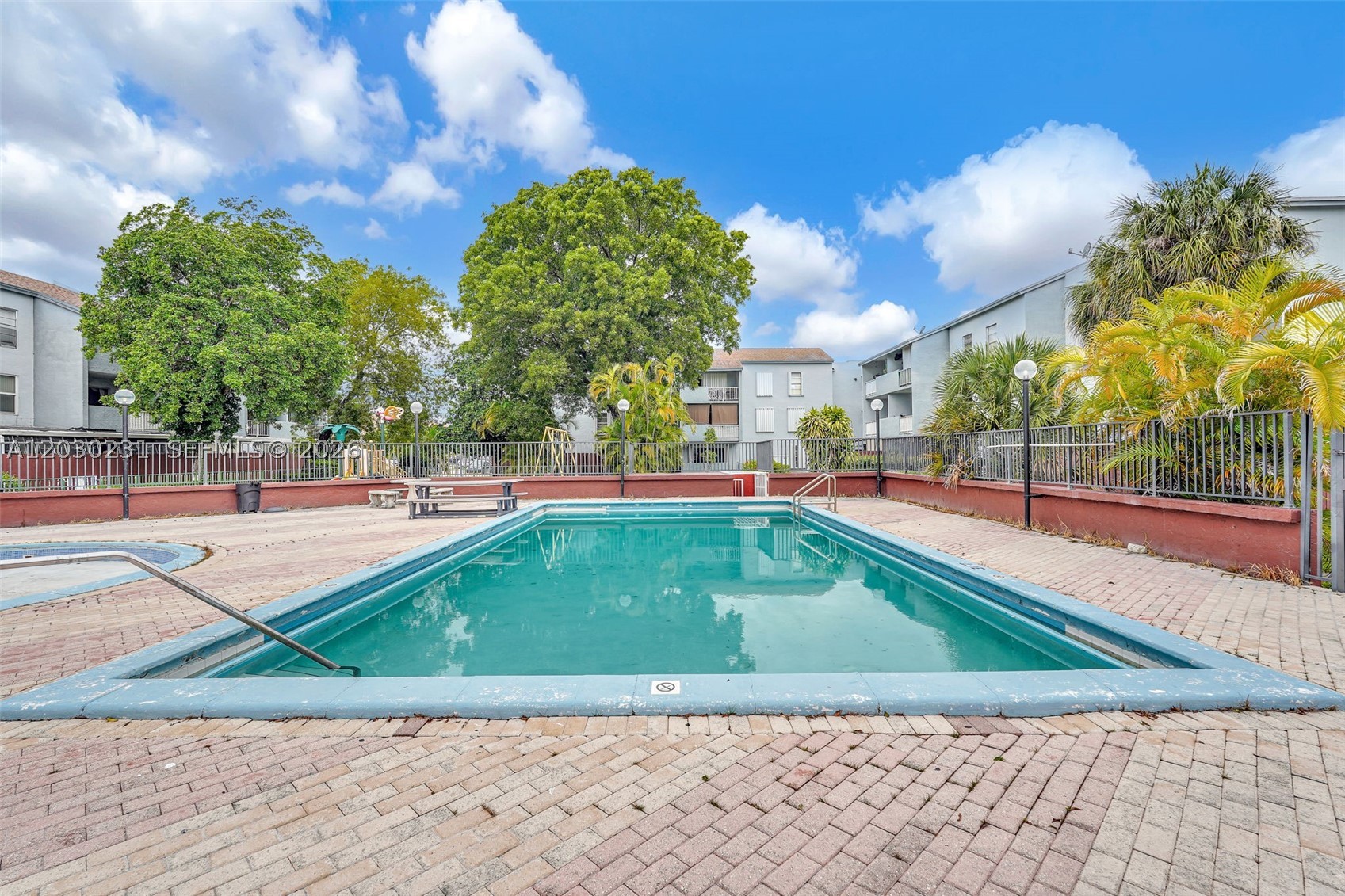 LOS SUENOS CONDO - Residential